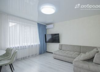 Продается 3-комнатная квартира, 64 м2, Екатеринбург, Сиреневый бульвар, 1, Кировский район