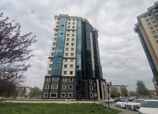Продаю четырехкомнатную квартиру, 109 м2, Чечня, проспект А. Кадырова, 38