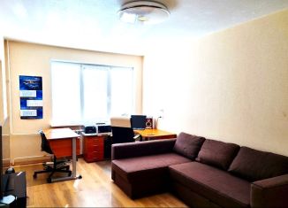 Трехкомнатная квартира на продажу, 69 м2, Санкт-Петербург, Комендантский проспект, 40к2, Комендантский проспект