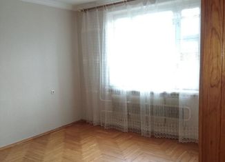 Продаю 2-комнатную квартиру, 50 м2, Нальчик, Кабардинская улица, 58, район Центр