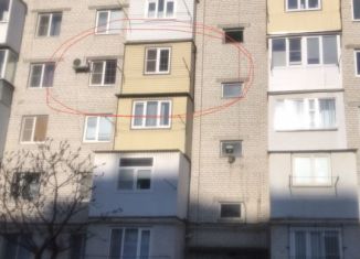 Сдается четырехкомнатная квартира, 63 м2, Черкесск, улица Космонавтов, микрорайон Пештера