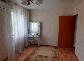 Сдам в аренду 2-комнатную квартиру, 43 м2, Челябинская область, улица Танкистов, 144А
