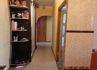 Продам 3-ком. квартиру, 66.6 м2, Кумертау, Бабаевская улица, 8