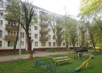 Продается 3-комнатная квартира, 55 м2, Москва, метро Мичуринский проспект, улица Удальцова, 59