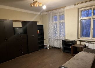 Аренда однокомнатной квартиры, 33 м2, Серпухов, улица Захаркина, 17