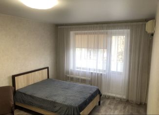 Сдается 1-комнатная квартира, 37.7 м2, Крымск, улица Маршала Гречко, 104