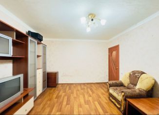 Продаю 2-комнатную квартиру, 43.6 м2, Нижнекамск, улица Бызова, 15