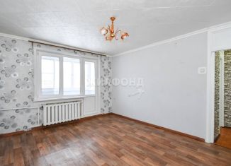 Продажа 2-комнатной квартиры, 47 м2, Новосибирск, Флотская улица, 28, метро Заельцовская
