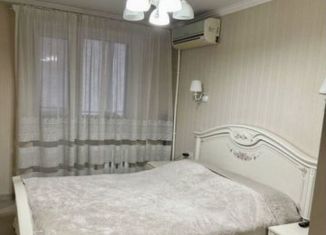 Продам трехкомнатную квартиру, 60 м2, Ростовская область, Советская улица, 204