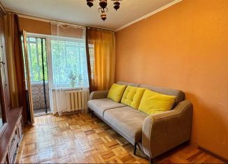 Продаю 3-комнатную квартиру, 60 м2, Краснодарский край, улица Селезнёва, 180