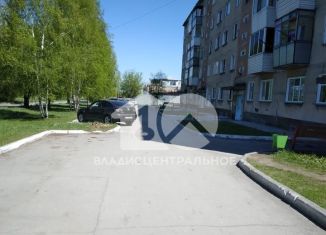 Продаю однокомнатную квартиру, 29 м2, Новосибирская область, Листвянская улица, 7