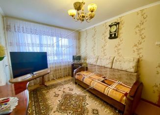 Продается четырехкомнатная квартира, 77 м2, Рузаевка, улица Юрасова, 12
