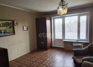 Продаю 2-комнатную квартиру, 50.2 м2, Смоленская область, Автозаводская улица, 42