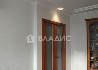 Продажа трехкомнатной квартиры, 68 м2, Щербинка, улица Барышевская Роща, 26