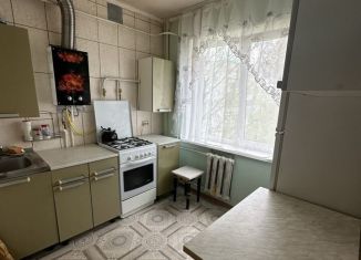 Сдам 2-комнатную квартиру, 43 м2, Новгородская область, Новая улица, 3