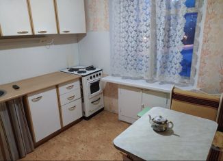 Аренда двухкомнатной квартиры, 58 м2, Челябинская область, улица Молодогвардейцев, 58Б