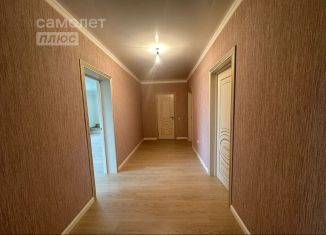 Продам 5-комнатную квартиру, 182 м2, станица Ессентукская, улица Гагарина, 110/1