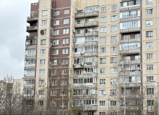 Продается комната, 11.3 м2, Санкт-Петербург, Малая Карпатская улица, 13, метро Шушары