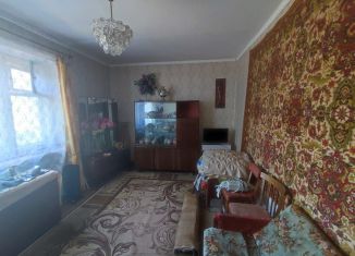 2-комнатная квартира на продажу, 40 м2, Боровичи, улица Энтузиастов