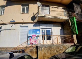 Продам торговую площадь, 109.3 м2, Симферополь, улица Лизы Чайкиной, 3Б