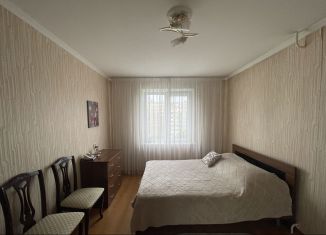 Продам трехкомнатную квартиру, 65.7 м2, Челябинская область, улица Хохрякова, 12А