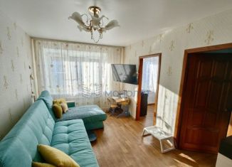 Четырехкомнатная квартира на продажу, 61.6 м2, Кстово, улица Жуковского, 12А