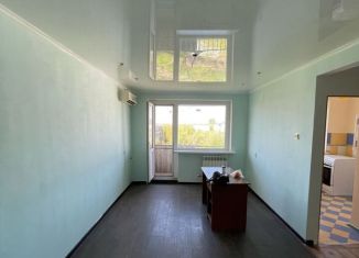 3-комнатная квартира на продажу, 57.2 м2, Калмыкия, улица Юрия Клыкова, 132