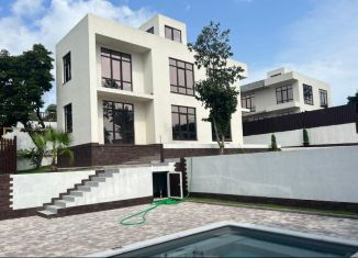 Продажа дома, 210 м2, село Весёлое, Ереванская улица, 12А