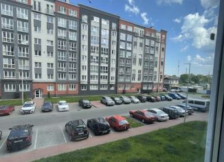 Продается 2-комнатная квартира, 59.8 м2, Калининград