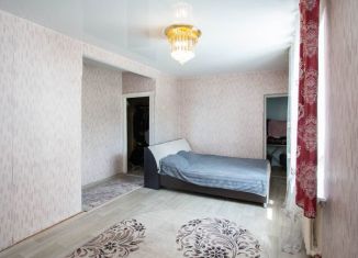Продаю 1-комнатную квартиру, 32 м2, Новокузнецк, проспект Курако, 3