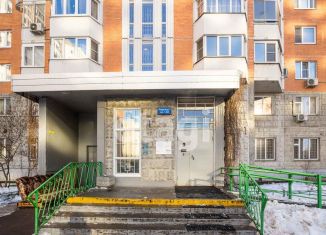Продается 3-комнатная квартира, 77 м2, Москва, улица Грина, 24, метро Лесопарковая