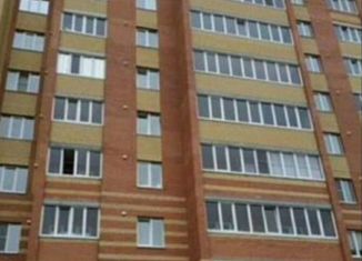 Продаю трехкомнатную квартиру, 80 м2, Йошкар-Ола, улица Петрова, 28, микрорайон Мирный