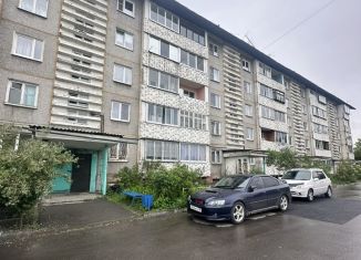 Продаю 3-комнатную квартиру, 60 м2, Иркутская область, улица Омулевского, 35