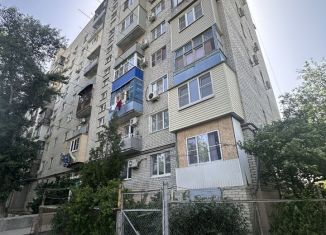 Продажа 2-комнатной квартиры, 53.9 м2, Астрахань, 8-я Железнодорожная улица, 9