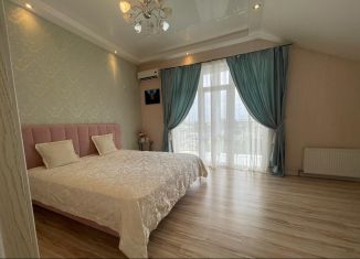 2-комнатная квартира в аренду, 58 м2, Краснодар, проспект Гёте, 4