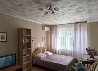 Сдается однокомнатная квартира, 32 м2, Волгоград, улица Хользунова, 34