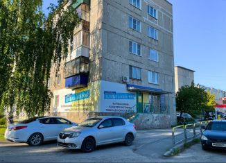 Продается помещение свободного назначения, 51.2 м2, Кыштым, улица Горелова, 8