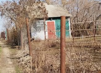 Продам дачу, 16.5 м2, посёлок городского типа Усть-Донецкий, садоводческое товарищество Спутник, 45