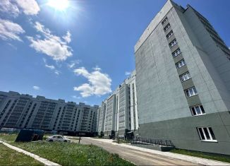 Продаю 2-ком. квартиру, 61.9 м2, село Чигири, Красивая улица, 23А