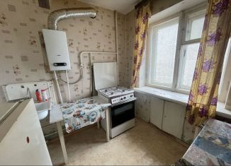 Продам 1-ком. квартиру, 30 м2, Ревда, улица Цветников, 39