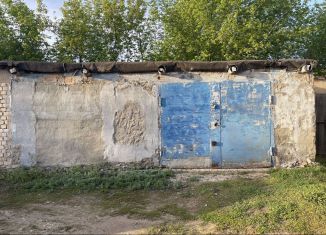 Продам гараж, 30 м2, поселок городского типа Мирный, Нагорная улица