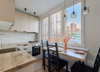 Продается 3-ком. квартира, 59.1 м2, Санкт-Петербург, улица Кустодиева, 12, муниципальный округ № 15