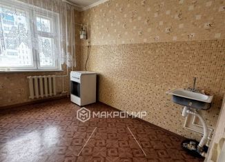 Продам 1-комнатную квартиру, 45 м2, Орёл, улица Алроса