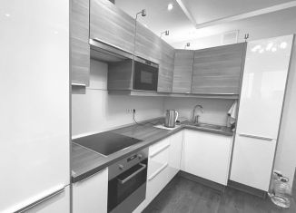 Продается однокомнатная квартира, 39 м2, Тюмень, улица Николая Зелинского, 19