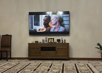 Продажа четырехкомнатной квартиры, 300 м2, Дербент, улица Сальмана, 85Д