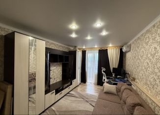 Продается 2-ком. квартира, 46.7 м2, Ейск, Красная улица, 57/1