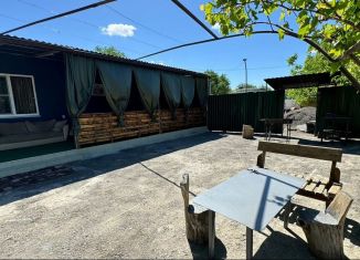 Сдаю в аренду дом, 60 м2, Новочеркасск, улица Добролюбова, 184А