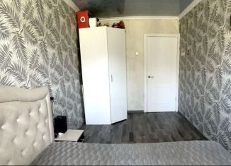 Продажа 2-ком. квартиры, 56 м2, Москва, улица Сергея Бондарчука, 4, район Раменки