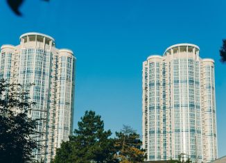Продается 2-ком. квартира, 79.8 м2, Краснодар, улица Шоссе Нефтяников, 18к3, Фестивальный микрорайон