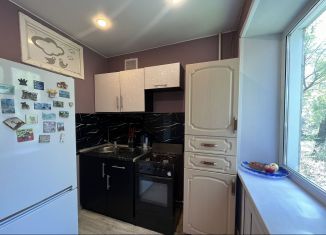Продам 1-ком. квартиру, 30 м2, Челябинская область, улица Труда, 19